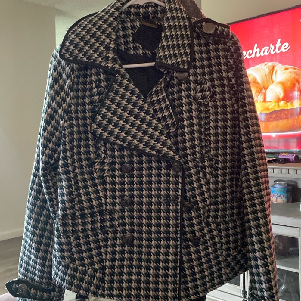Joujou black white grey and green coat , only used 2 times, good condition